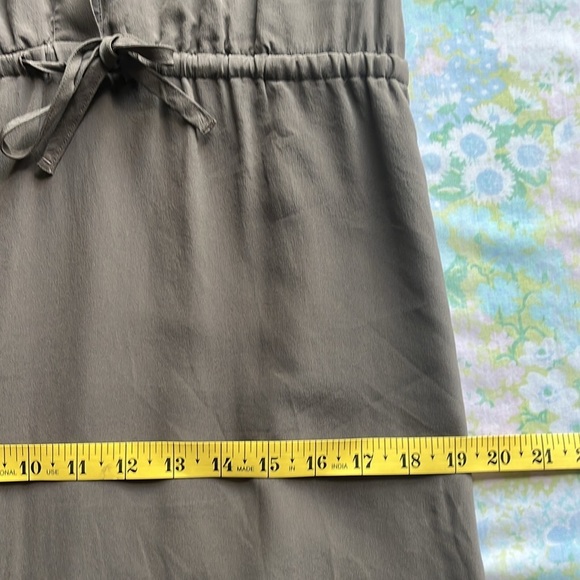 Cynthia Rowley | 100% Silk Taupe Drawstring V-neck Sleeveless Midi Dress Sz 6 - Picture 10 of 12